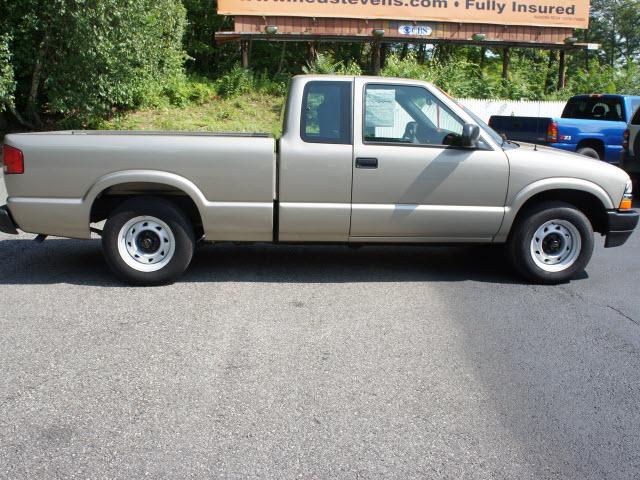 Chevrolet S10 2003 photo 1