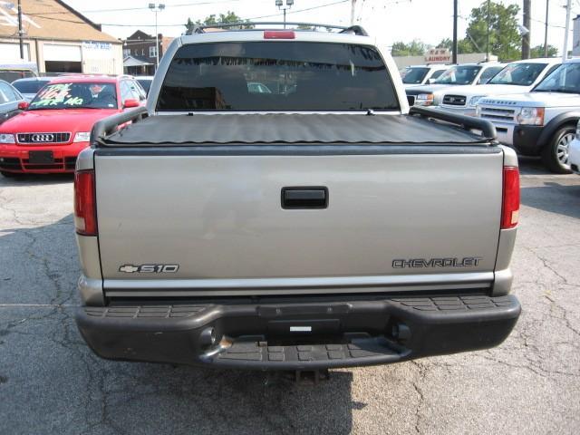 Chevrolet S10 2003 photo 4