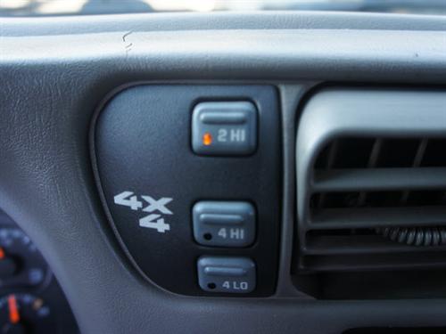 Chevrolet S10 2003 photo 3