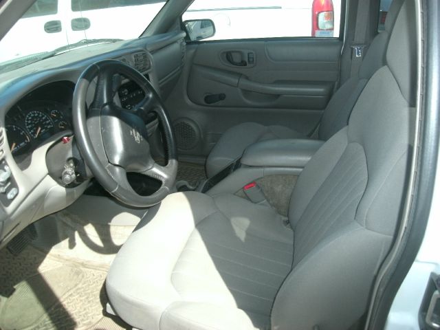Chevrolet S10 2003 photo 1