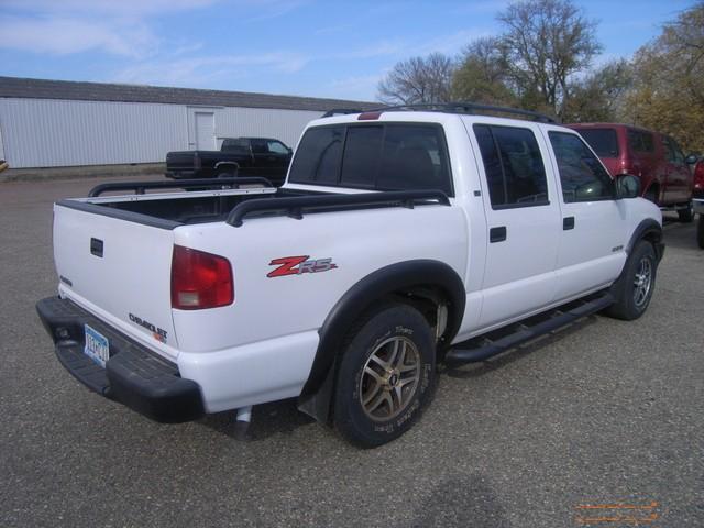 Chevrolet S10 2003 photo 1