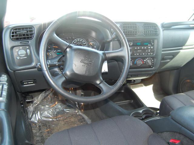 Chevrolet S10 2003 photo 2