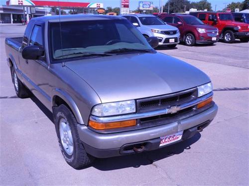 Chevrolet S10 2003 photo 1