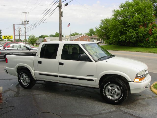 Chevrolet S10 2004 photo 1