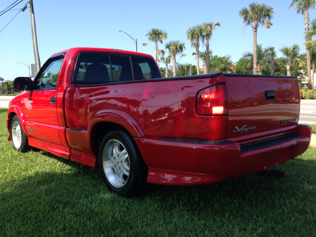 Chevrolet S10 Pickup 2000 photo 2