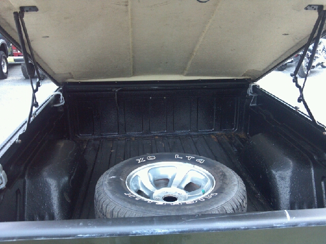 Chevrolet S10 Pickup 2001 photo 2