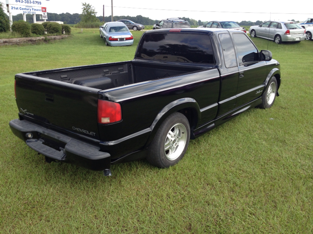 Chevrolet S10 Pickup 2002 photo 2