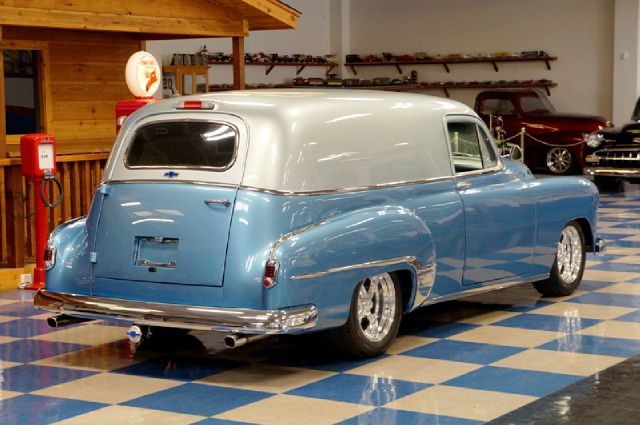 Chevrolet Sedan Delivery 1951 photo 2