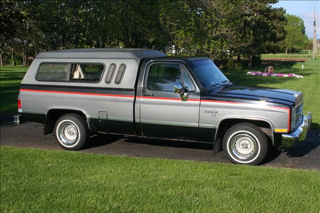 Chevrolet Silverado 1987 photo 1