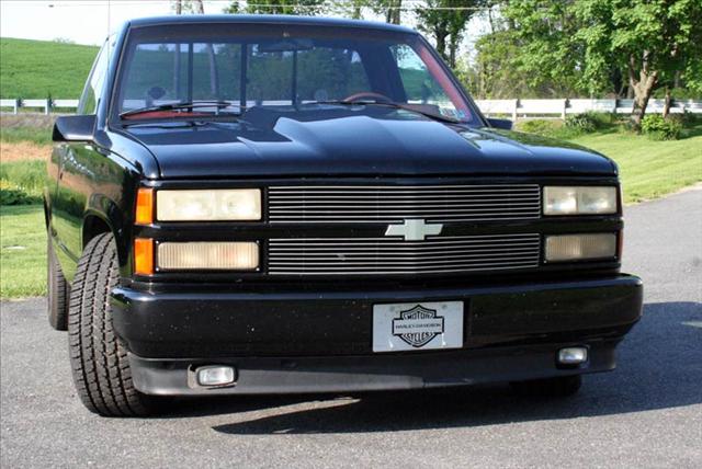 Chevrolet Silverado 1990 photo 1