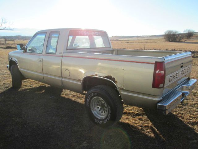 Chevrolet Silverado 1990 photo 2