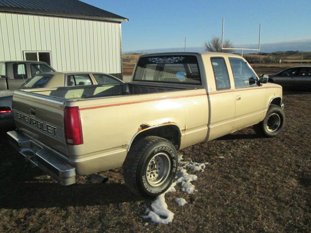 Chevrolet Silverado 1990 photo 4