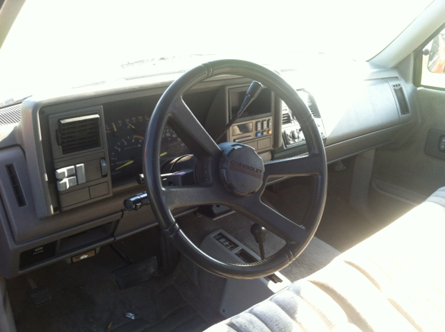 Chevrolet Silverado 1992 photo 1