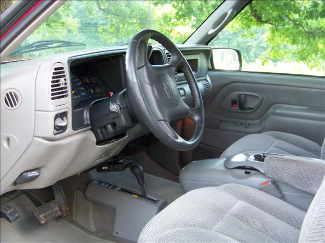 Chevrolet Silverado 1999 photo 2
