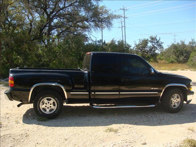 Chevrolet Silverado 2000 photo 1