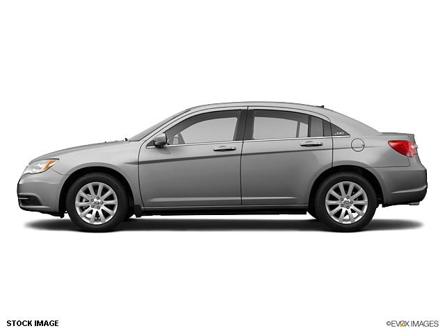 Chrysler 200 2011 photo 4