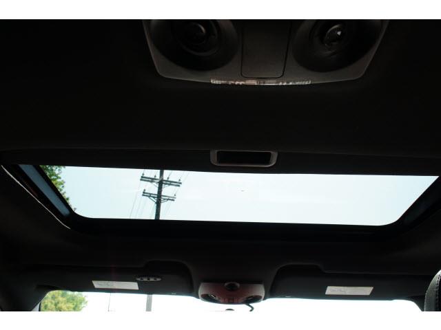 Chrysler 200 2011 photo 19