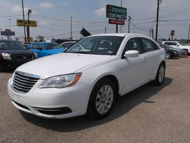 Chrysler 200 Elk Conversion Van Sedan