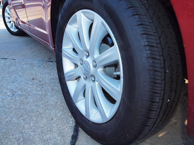 Chrysler 200 2011 photo 3