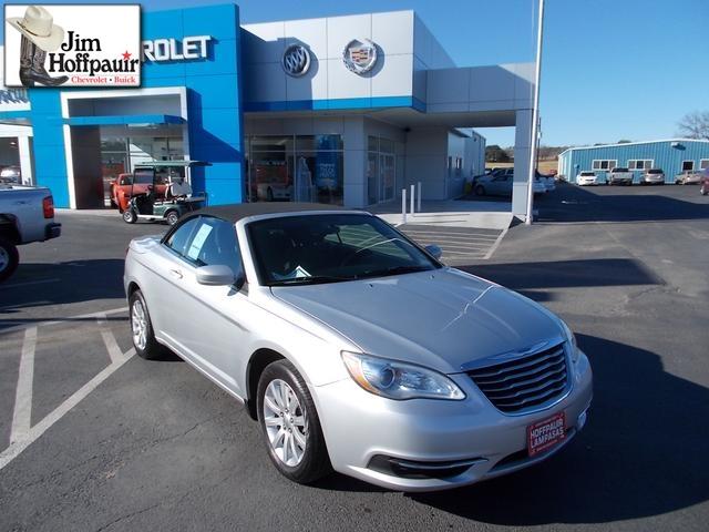 Chrysler 200 2011 photo 3