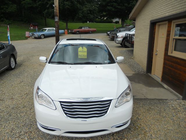 Chrysler 200 2011 photo 1