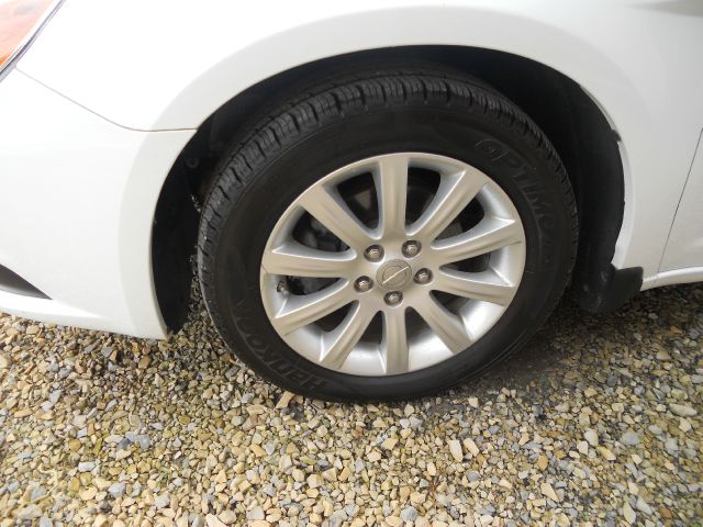 Chrysler 200 2011 photo 4