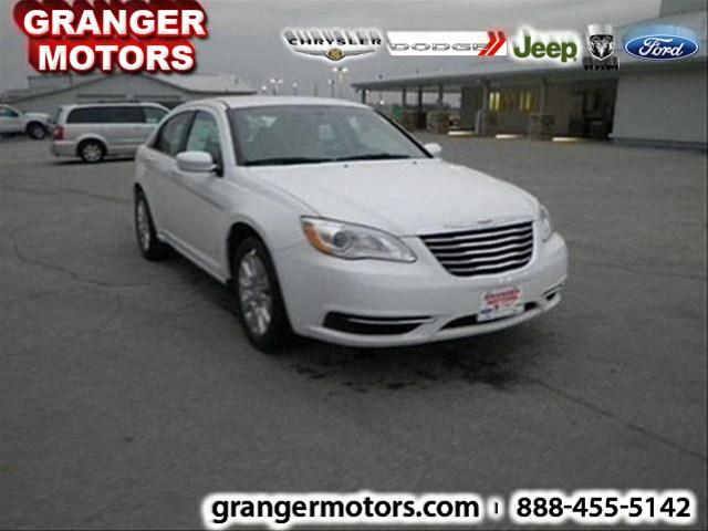 Chrysler 200 Elk Conversion Van Sedan