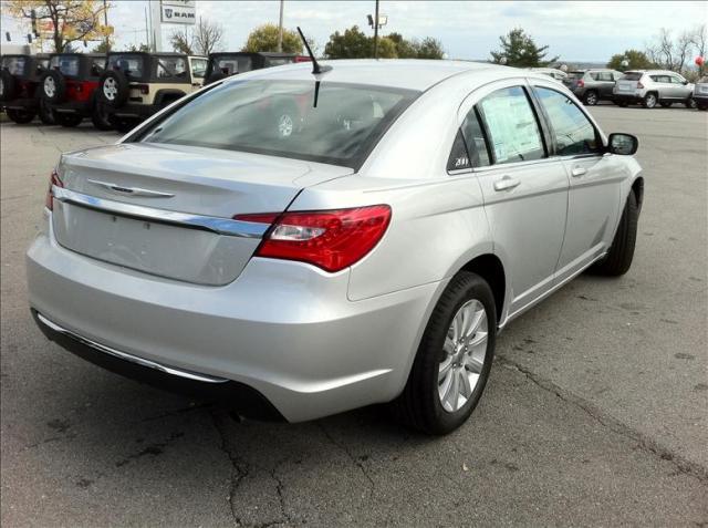 Chrysler 200 3.5 Sedan