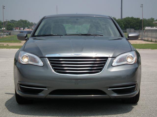 Chrysler 200 2012 photo 3