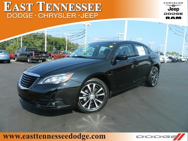 Chrysler 200 XR Sedan