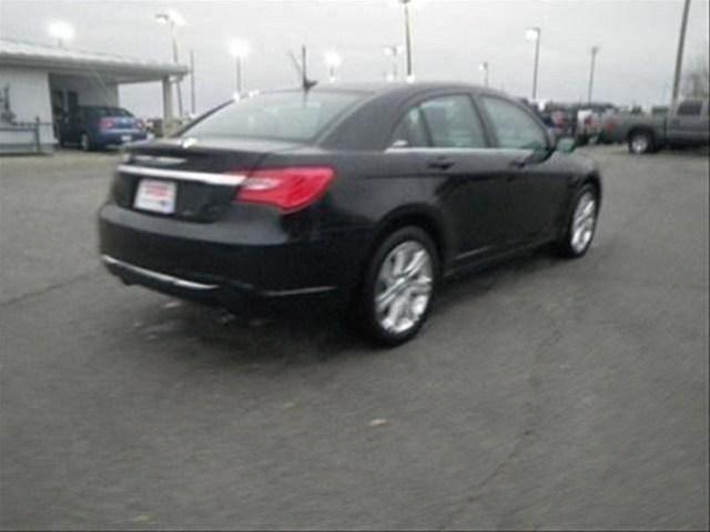 Chrysler 200 2012 photo 5