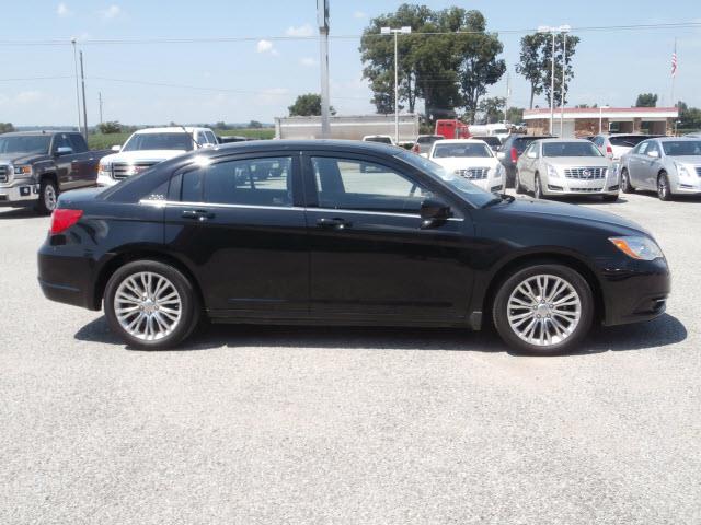 Chrysler 200 2012 photo 3