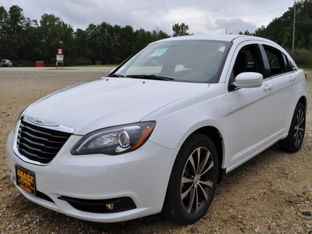 Chrysler 200 2012 photo 2