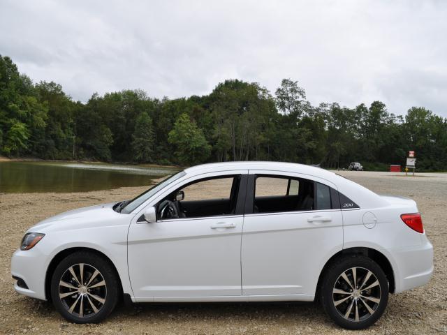 Chrysler 200 2012 photo 4