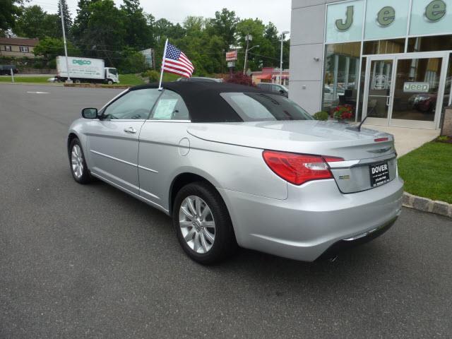 Chrysler 200 2012 photo 4