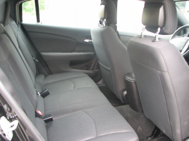 Chrysler 200 2012 photo 11