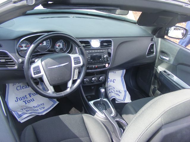 Chrysler 200 2012 photo 3