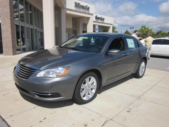 Chrysler 200 2012 photo 1