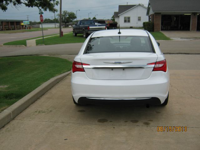 Chrysler 200 2012 photo 1