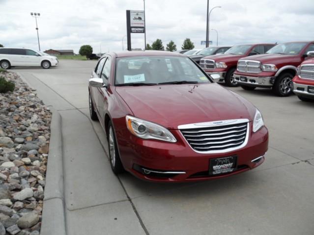 Chrysler 200 SLT 25 Sedan
