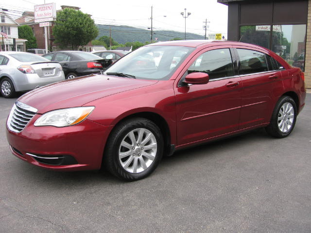 Chrysler 200 2012 photo 2