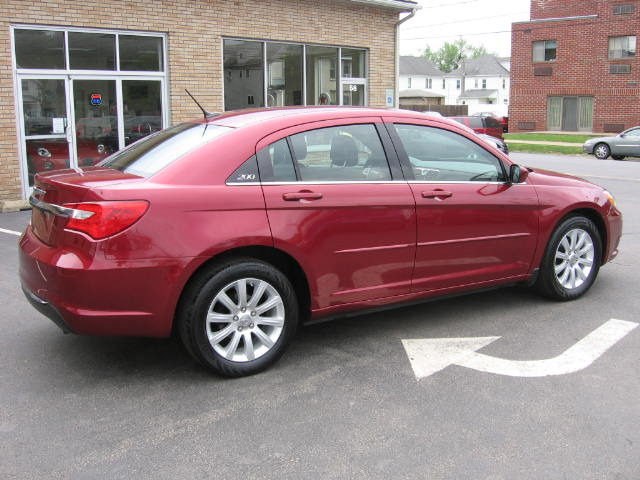Chrysler 200 2012 photo 28