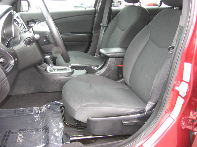 Chrysler 200 2012 photo 29