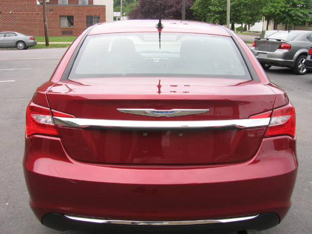 Chrysler 200 2012 photo 30