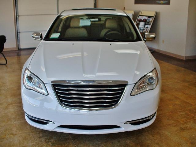 Chrysler 200 2012 photo 1