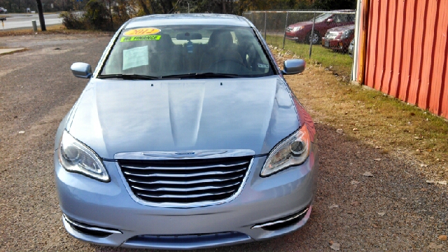 Chrysler 200 2012 photo 2