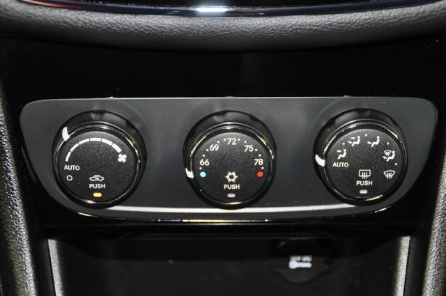 Chrysler 200 2012 photo 90