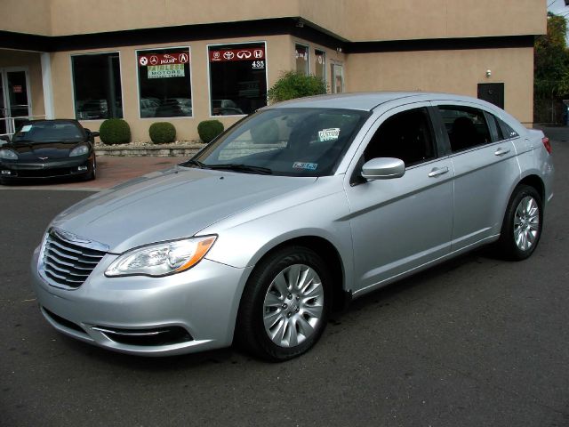 Chrysler 200 2012 photo 2