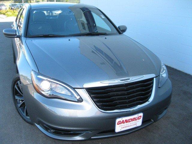 Chrysler 200 2012 photo 2