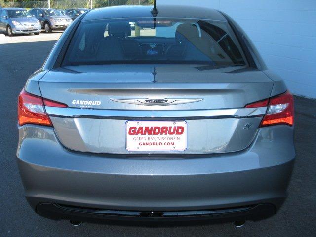 Chrysler 200 2012 photo 4